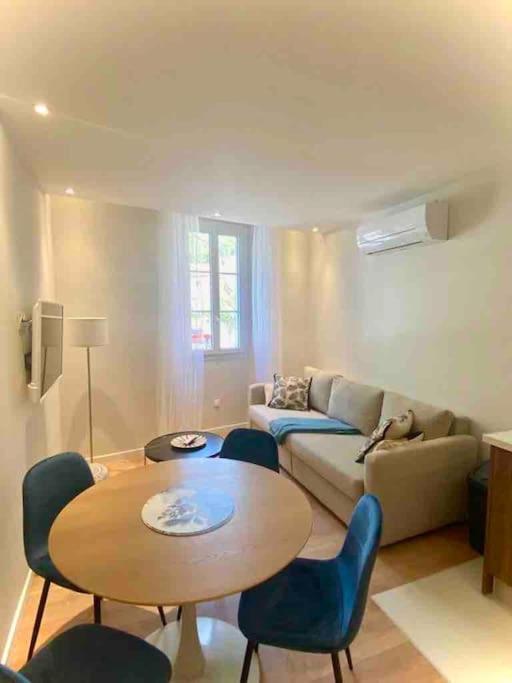 Le Palm Appartement Elegant & Design En Bord Riviere Collobrieres Bagian luar foto