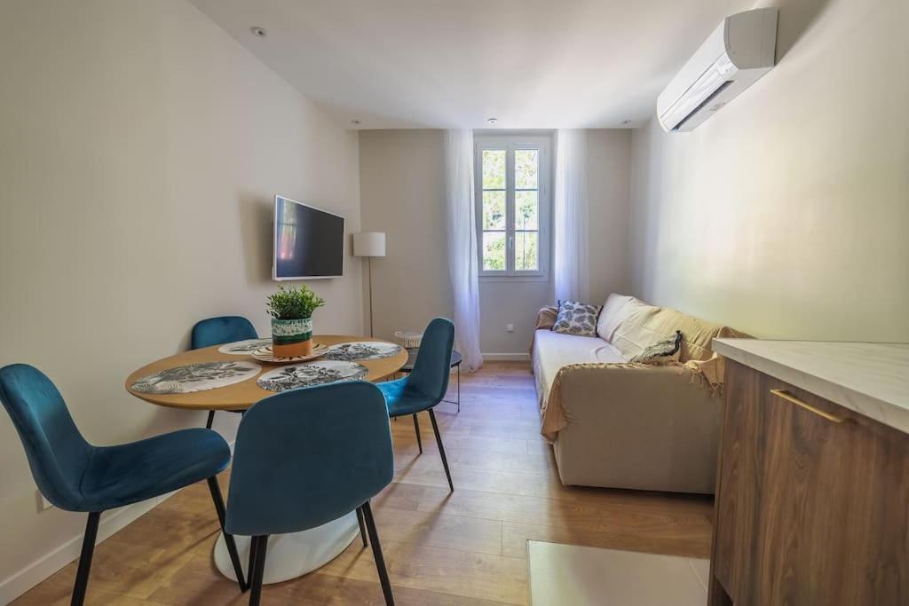 Le Palm Appartement Elegant & Design En Bord Riviere Collobrieres Bagian luar foto