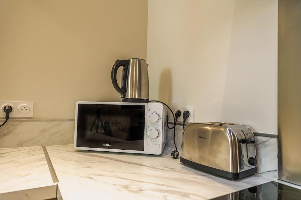 Le Palm Appartement Elegant & Design En Bord Riviere Collobrieres Bagian luar foto