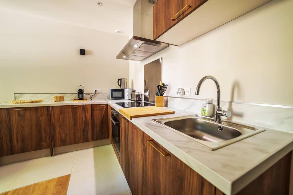 Le Palm Appartement Elegant & Design En Bord Riviere Collobrieres Bagian luar foto